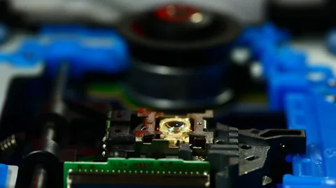 Loading and reading cd in drive 스톡 동영상 37885643