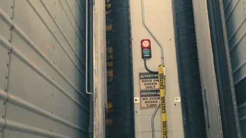 Loading dock traffic light signaling caution Stock-Footage 347100090