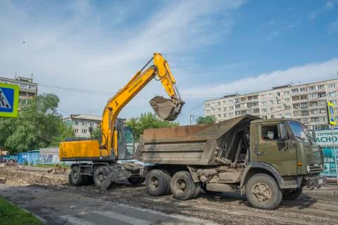 Loading of the dump truck Fotos Stock