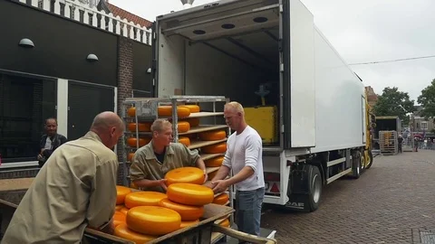 Loading Dutch cheeses Stock Footage 75408011