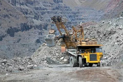 Loading ore into the truck Stock Photos