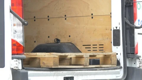 Loading pallets in a van Stock Footage 87377298