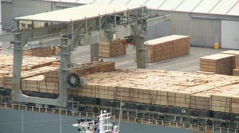 Loading timber on a ship timelapse Stock Footage 627046