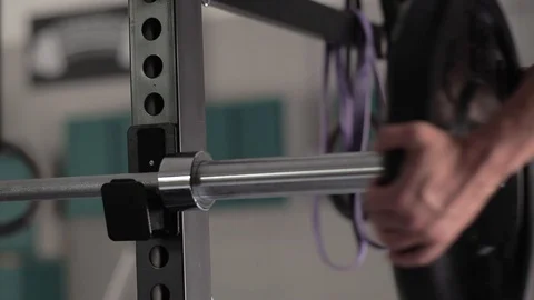 LOADING WEIGHT 2 動画素材 128557372