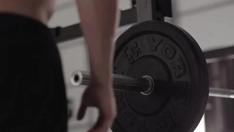 LOADING WEIGHT 動画素材 128557381