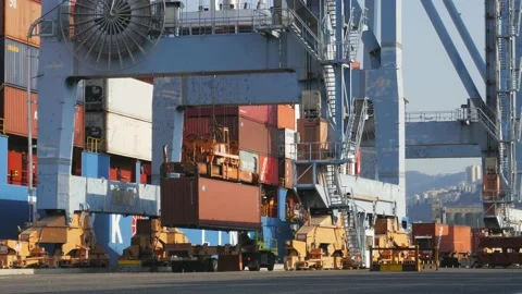 Loading\Unloading container to ship by industrial line gantry crane 4k creative  Stock Footage 139883650
