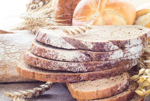 Loaf bread sliced crispy rolls Foto stock