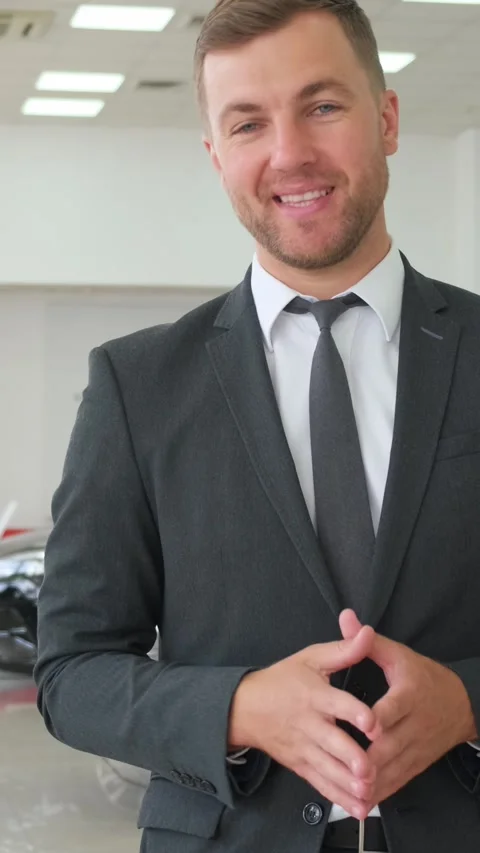 The loan manager talks about the purchase of cars. Installment for the purchase Video stock 250386217
