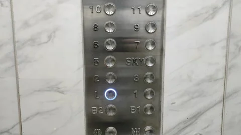 Lobby floor button of elevator Vidéo 254353575