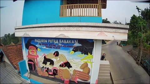 Art Local Stock Videos – Royalty-Free HD & 4K Videos | Pond5