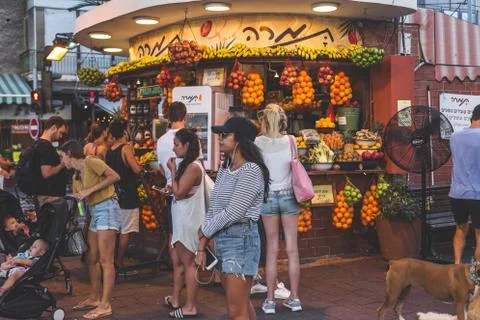 Local fruit bar, Tamara, located on the crossroad of Dizengoff and Ben Gurion Stock Photos