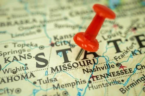 Location Missouri state, map with red push pin pointing close-up, USA, United Stock Photos