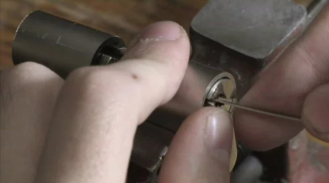 Lock 03 Stock-Footage 330412