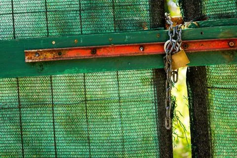 Lock and Chain Фото