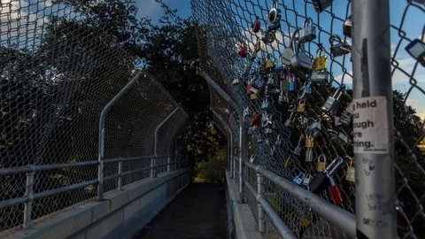 Lock City Pan Vidéo 97241694