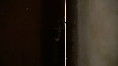Lock on the old door 1 Video stock 321235401