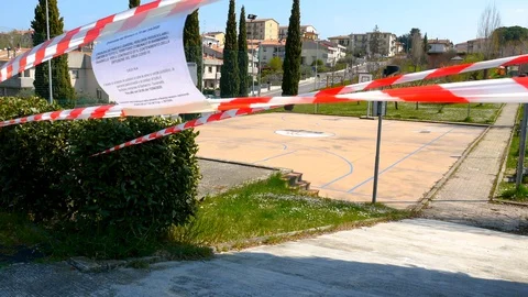 Lockdown area during Covid19 state of emergency Vídeo Stock 127886249