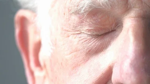 Lockdown portrait of a senior man's eye Stock-Footage 86769352