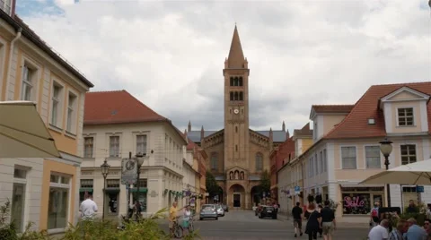 Locked down establishing shot of main alley in Potsdam - brandenburger strasse 库存影片 68595767