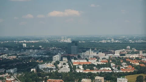 Locked down panoramic view of city center of Munich from tv tower towards suburb Видео 125250089