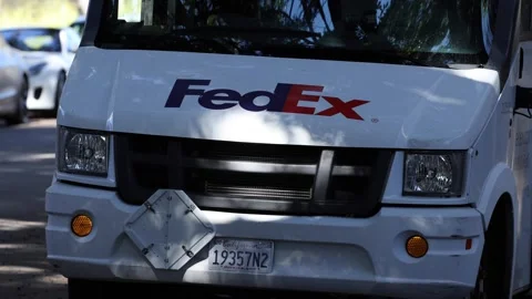 Locked Off Static Old Town Pasadena Fedex Truck California Stock Footage 250233041