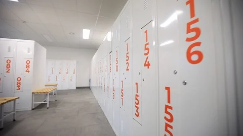 Locker room at the enterprise 库存影片 126268954