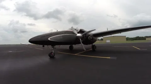 Lockheed Lodestar Howard 250 Engines Running Vidéo 64363049