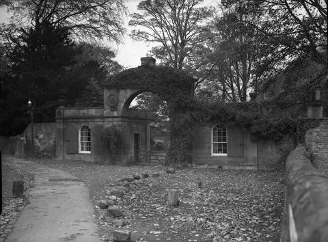 The Lodge At Cramond House Near Edinburgh. With Living Rooms On Either Side Of T Stock Photos