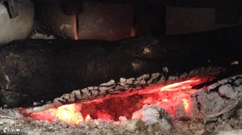 Log burning in fireplace Stock Footage 43385021