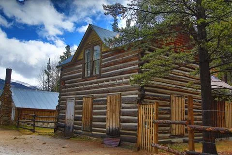 Log cabin in St. Elmo ghost town, Colorado Stock Photos