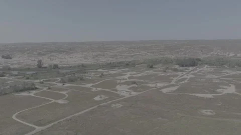 Log File Large Scale Oil Extraction Pump Jacks Bakersfield California Aerial 스톡 동영상 335394216
