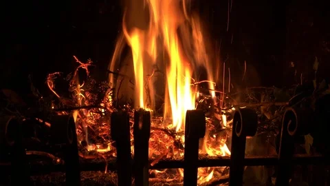 Log fire backdrop Video stock 89715991