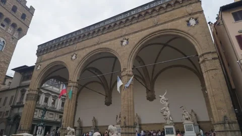 Loggia dei Lanzi Open-Air Sculpture Gallery in Piazza della Signoria Floren.. 動画素材 340747607