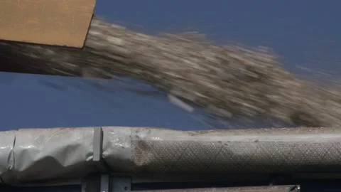 Logging waste being turned into chipping mulch or recycling Vídeo Stock 138939359