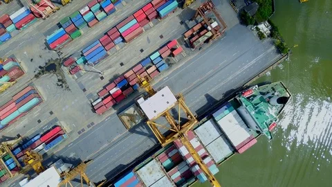 Logistics and transportation of container cargo freight ship in shipyard 스톡 동영상 98461264