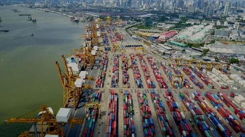 Logistics and transportation of container cargo freight ship in shipyard 스톡 동영상 98464109