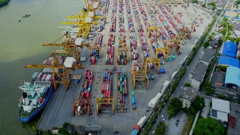 Logistics and transportation of container cargo freight ship in shipyard 스톡 동영상 98464321