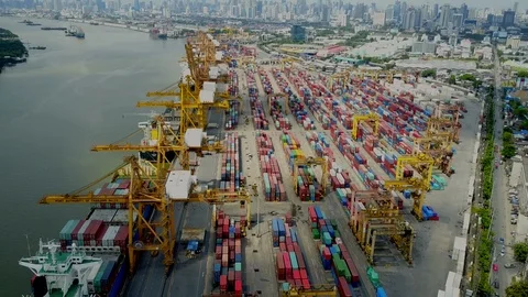 Logistics and transportation of container cargo freight ship in shipyard 스톡 동영상 98465978