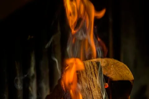 Logs in flames Foto stock