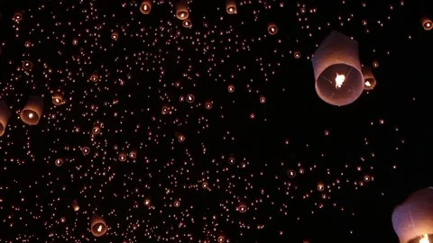Loi Krathong Yi Peng Paper Lantern Chiang Mai Video stock 152950853