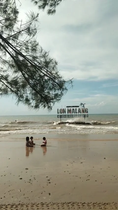 Lon Malang Beach Stock Footage 243190114