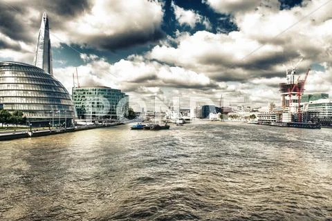 London architecture detail over river thames Stock Photos