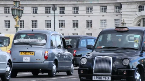 London Black Cabs In Uber Protest Vídeo Stock 60689155
