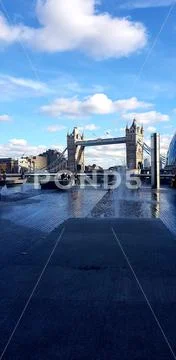 London bridge and Tower Stock Photos
