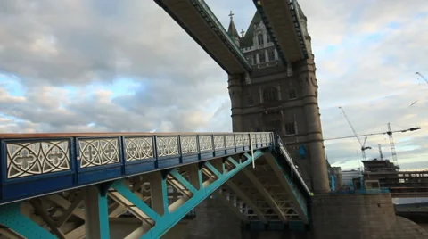 London bridge closing Vídeo Stock 40763954