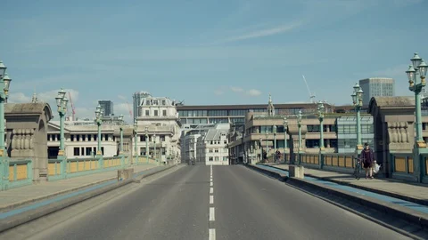 London Bridge totally empty during Lockdown Stock Footage 127981793