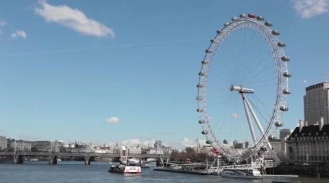 London BRoll-11- Eye carousel Stock-Footage 40541847