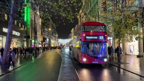 London Bus at Night 스톡 동영상 227967557
