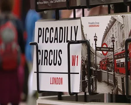 London giftcards 動画素材 11236189