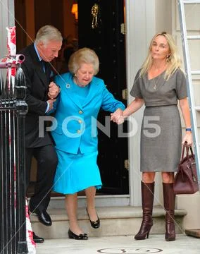 London Lady Margaret Thatcher Leaves For A Birthday Lunch With Her Son   London Lady Margaret Thatcher Leaves Photo 218024531 Iconl 